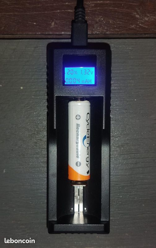 EJ.life Chargeur De Batterie à Quatre Emplacements SEIVI PC Intelligent