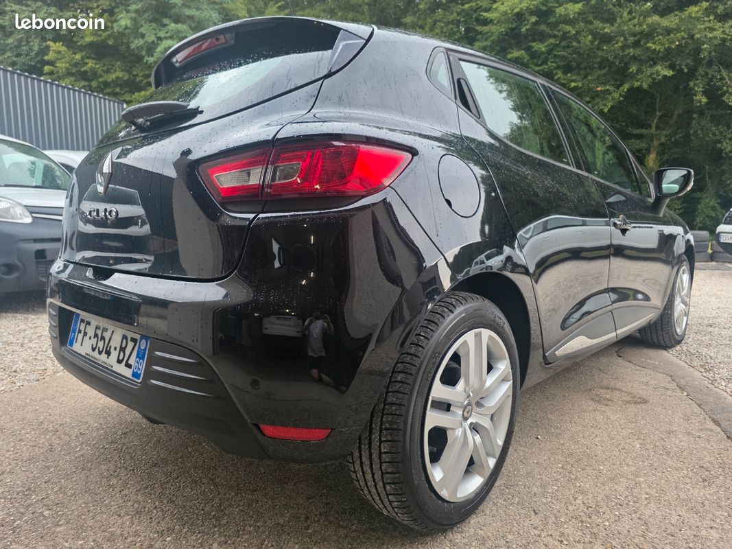 ✅renault clio iv 1.5 dci 75 ch⏩️ 5 places ⏩️sans ad blue ⏩️premiere main ⏩️entretien constructeur (image 4)