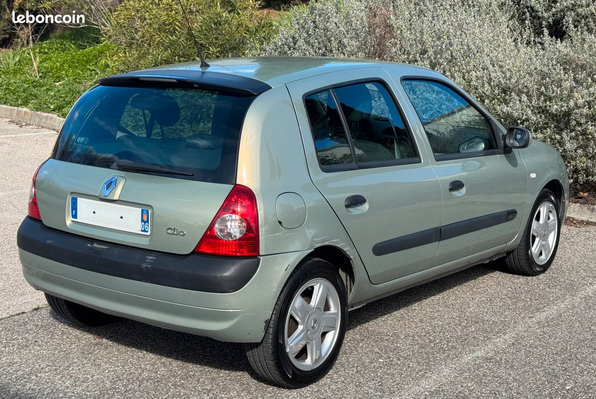 Renault Clio II 1.5 dCi 65 ch – 5 portes – 99 000 km – Révisée – Garantie 6 mois (image 2)