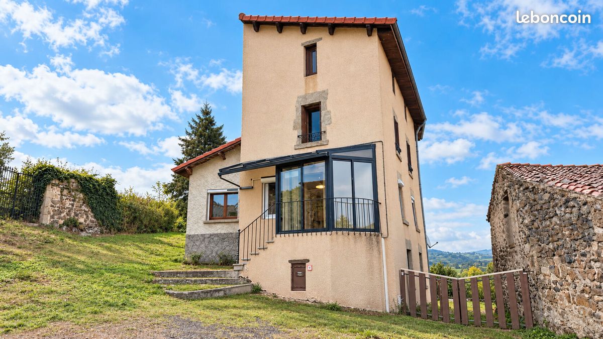 Maison 5 pièces 106 m² · à Sallèdes · 106 m² · 139 880 €