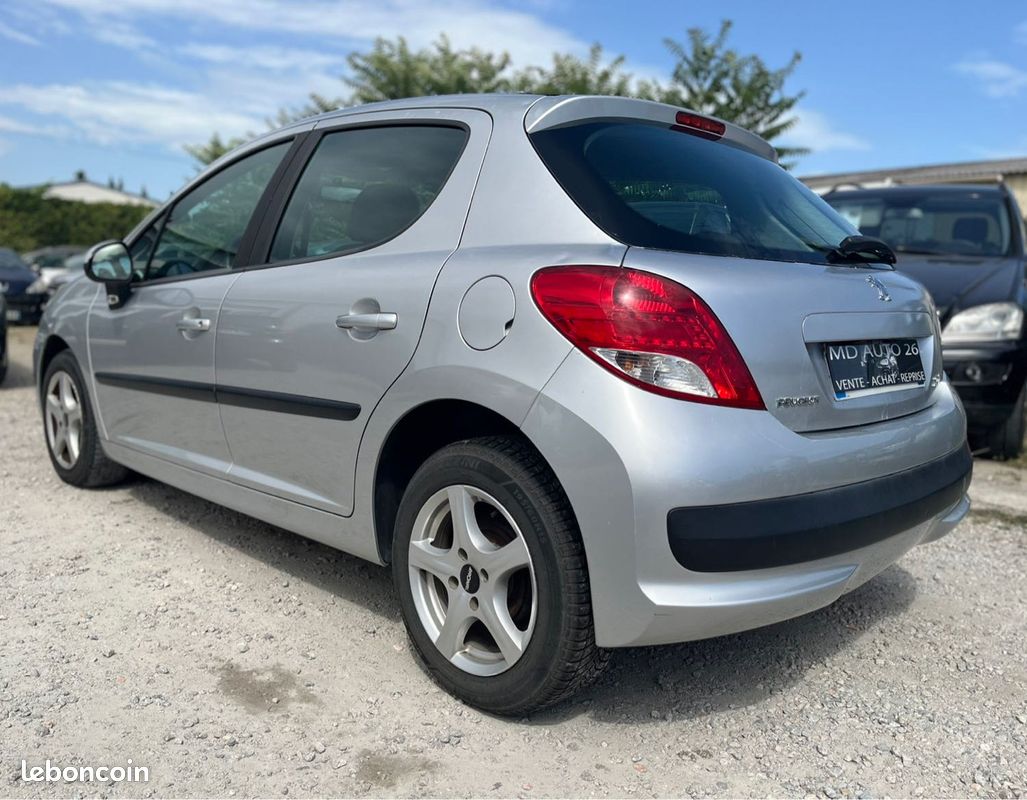 Peugeot 207 1.4 VTI 95 Ch Garantie (image 4)