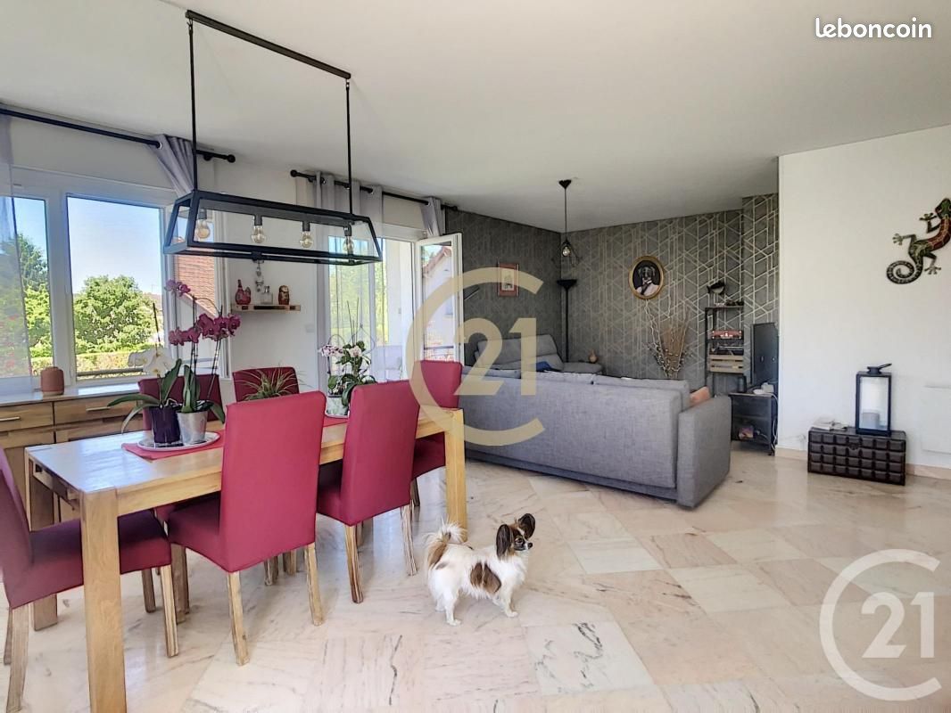 Appartement 4 pièces 124 m² · à Sens · 124 m² · 878 €