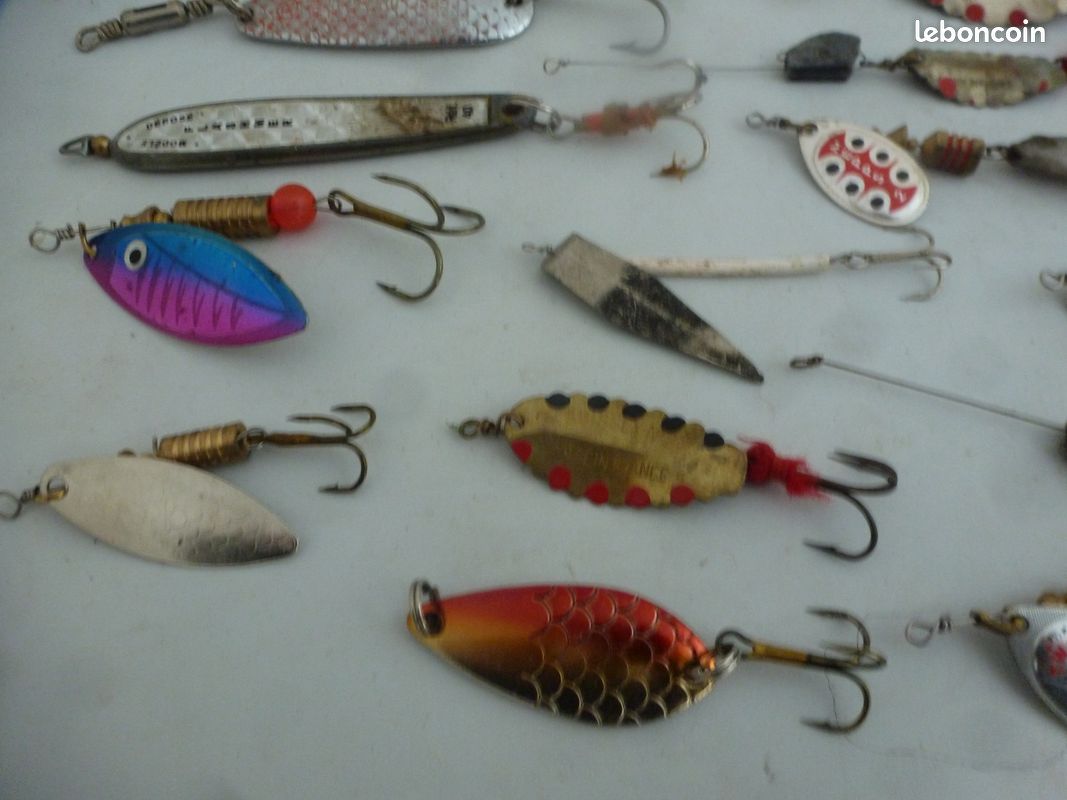 Lot De Leurres De Pêche Vintage - Cuillères, Toupies, Gabarits En Bois Et Métal, Marque Mepps