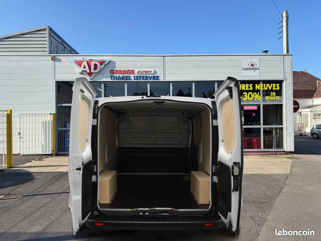 Renault Trafic Van L2H1 Advance 3T Blue dCi 150 Auto - Leasing (image 3)