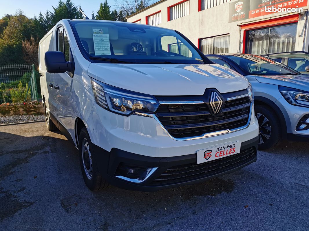 Renault trafic van l1h1 2.0 blue dci 150 cv advance (image 1)