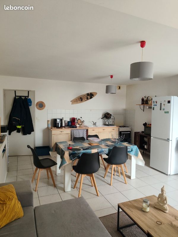 Appartement 1 pièce 55 m² · à Cenon · 55 m² · 400 €