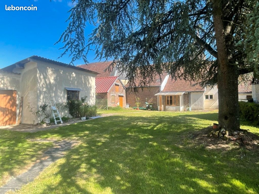 Maison 6 pièces 120 m² · à La Bazoche-Gouet · 120 m² · 80 000 €
