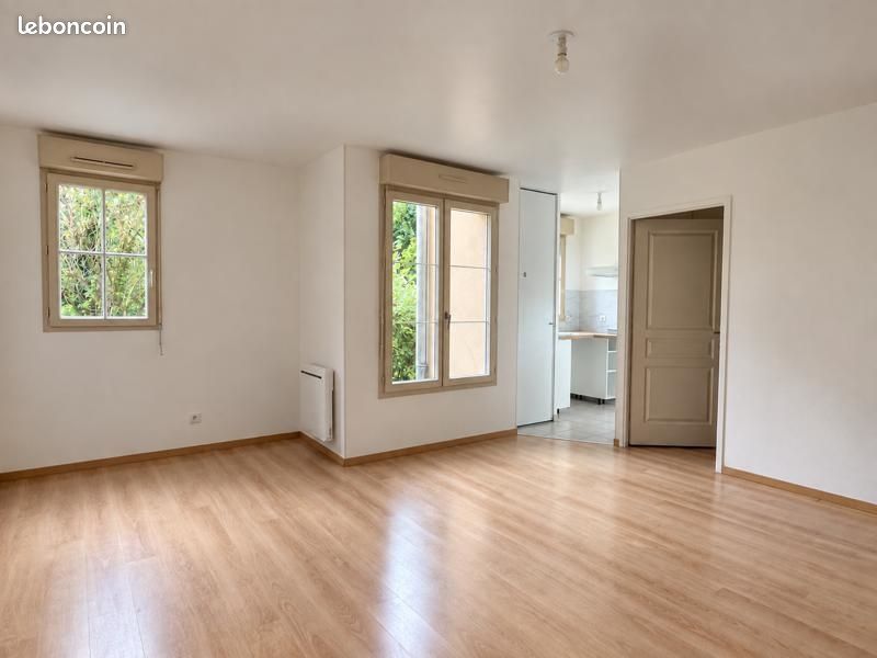 Appartement 1 pièce 28 m² · à Beynes · 28 m² · 635 €/mois
