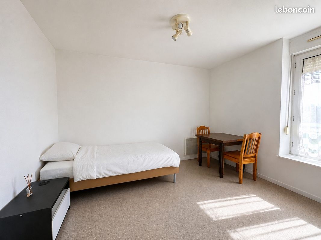 Appartement 1 pièce 18 m² · à Norroy-le-Veneur · 18 m² · 450 €