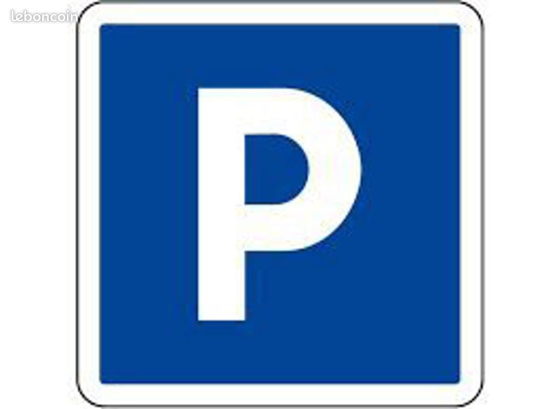 Parking 15 m² · à Lille · 15 m² · 74 €