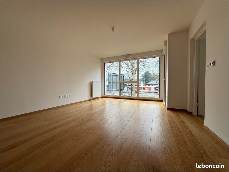 Appartement 4 pièces 82 m² · à Marcq-en-Barœul · 81,5 m² · 1 199 €/mois