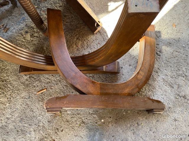 Pieds de table ancien (image 3)