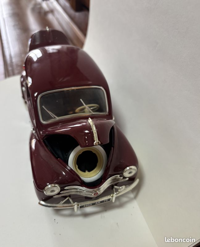 Renault 4CV Solido miniature maquette 1/17 1/17e 1/17ème sur notre blog