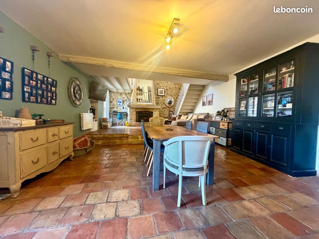 Maison 6 pièces 149 m² · à Pélissanne · 149 m² · 399 000 €