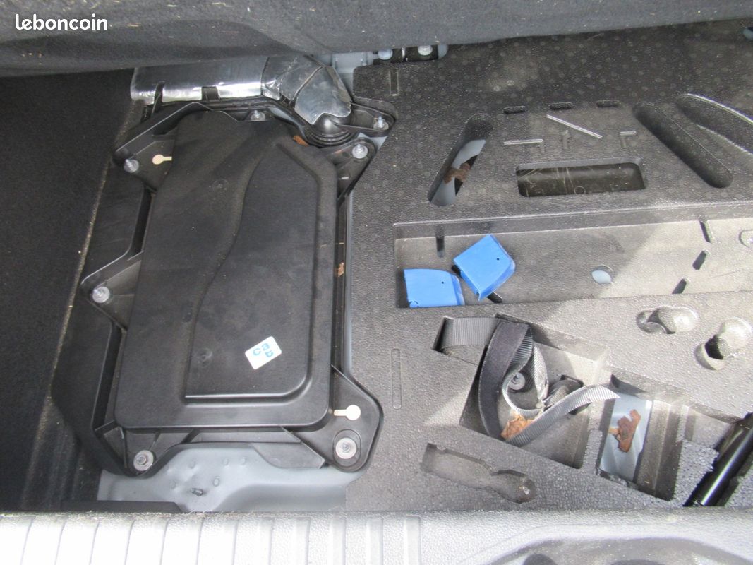 Renault CLIO V 1.6 E-TECH 140 BUSINESS Business (image 26)