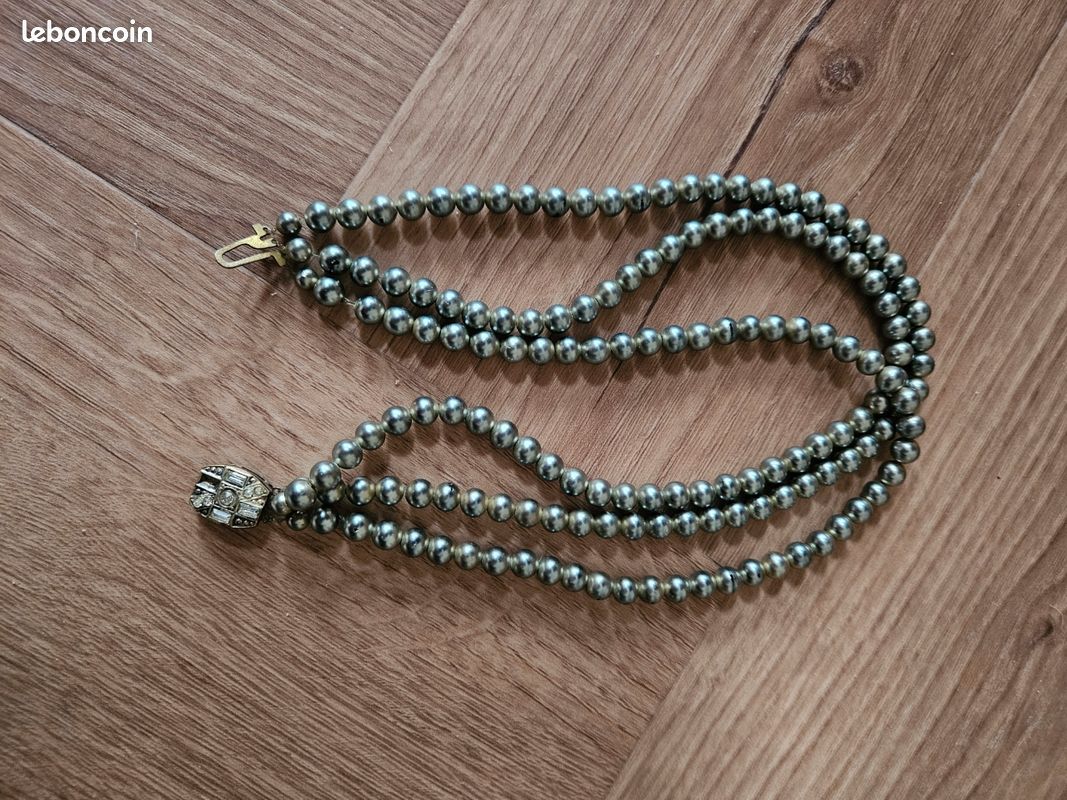Lot 2 Grands Fermoirs De Collier Vintage – Strass Et Cabochon Pierres – Occasion Bon état