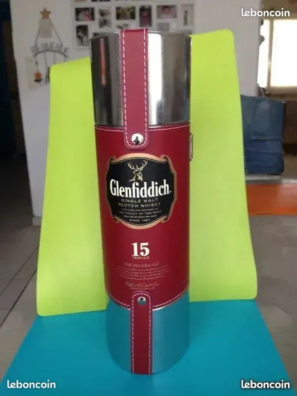 Boite (vide) de marque de Whisky.. (image 1)