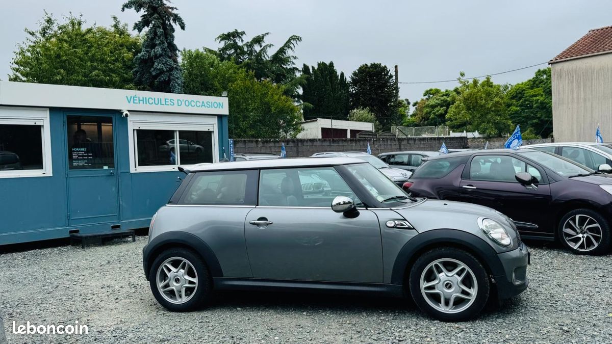 Mini Hatch R56 1.6i - 175 CH Cooper S (image 3)