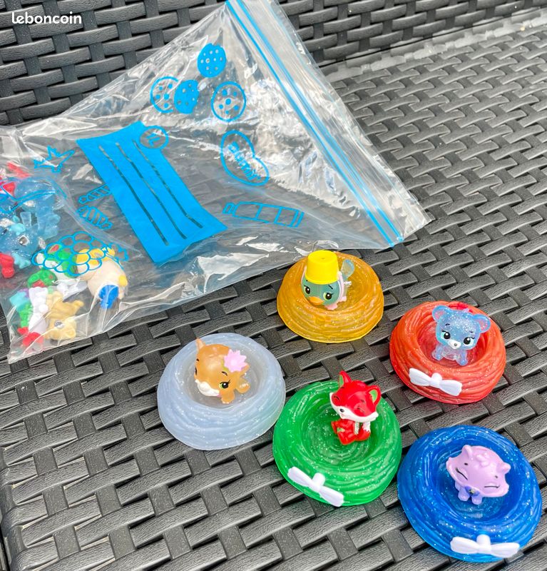 Lot de 12 figurines Hatchimals (image 1)