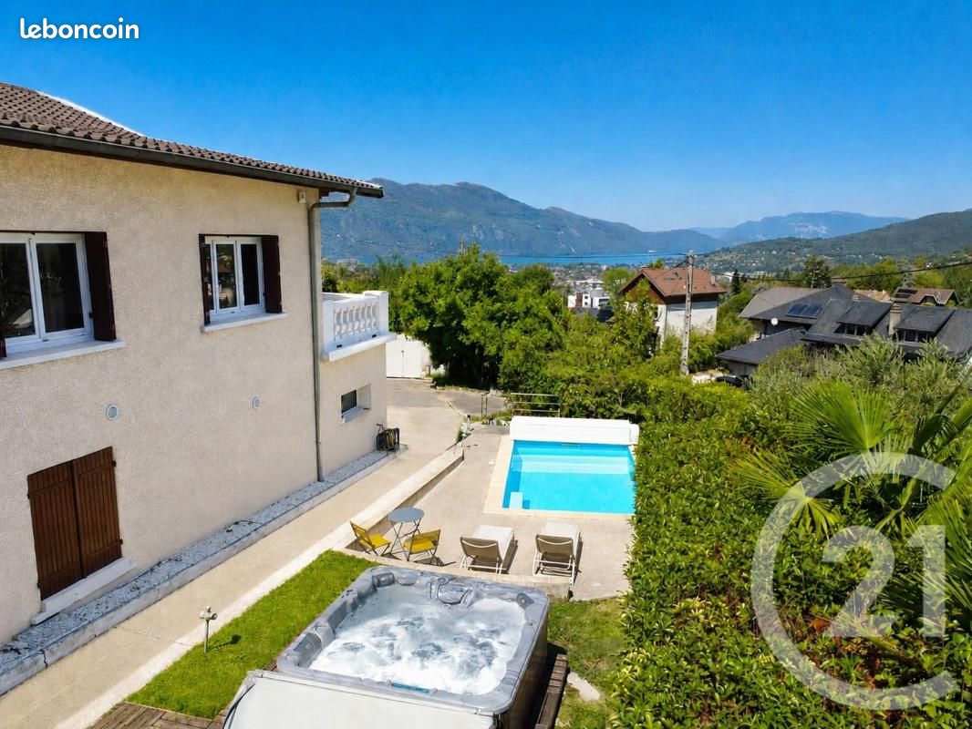 Maison 4 pièces 172 m² · à Mouxy · 172 m² · 785 000 €