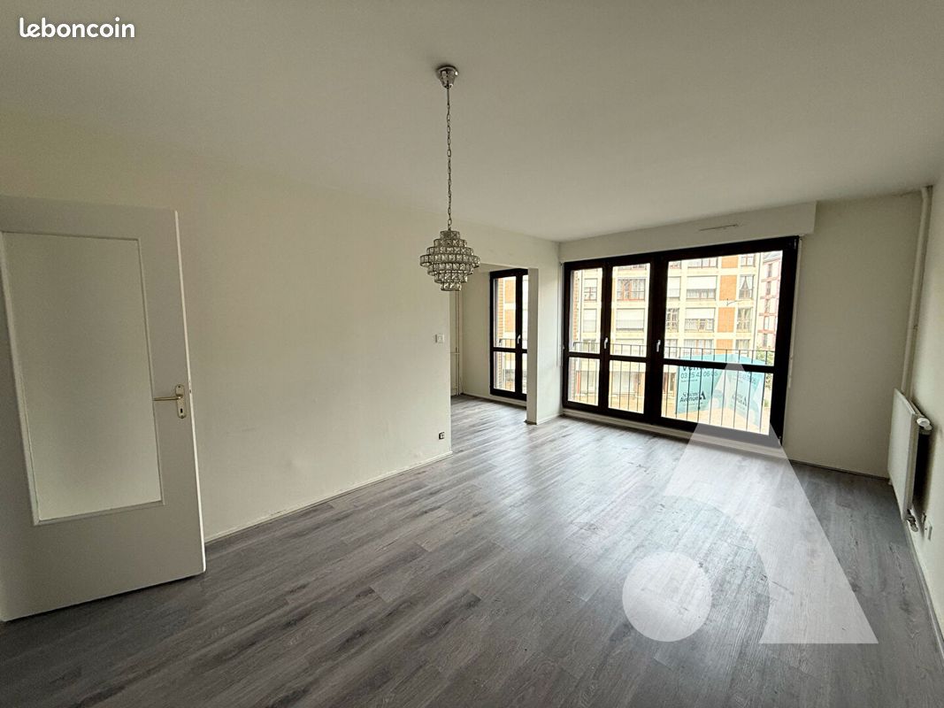 Appartement 2 pièces 65 m² · à Troyes · 65 m² · 690 €