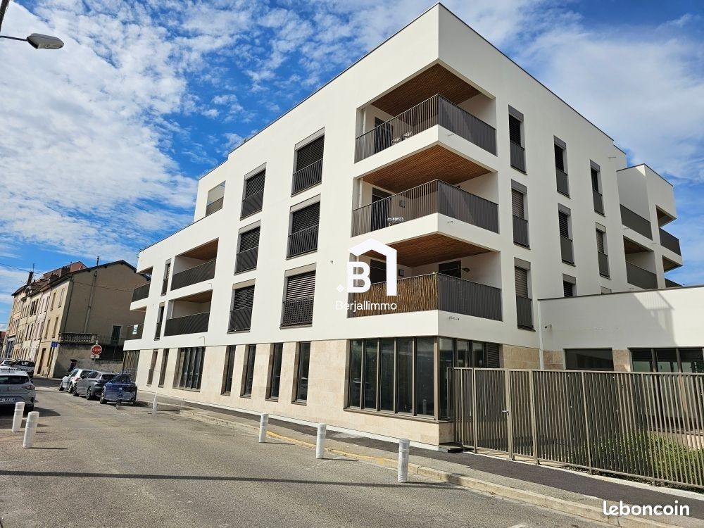 Appartement 3 pièces 70 m² · à Bourgoin-Jallieu · 70 m² · 282 000 €