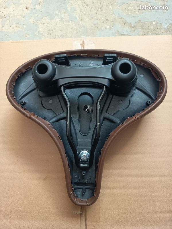 Selle De Vélo Ancienne T BIM B 4 - Made In France, Garantie Groupon