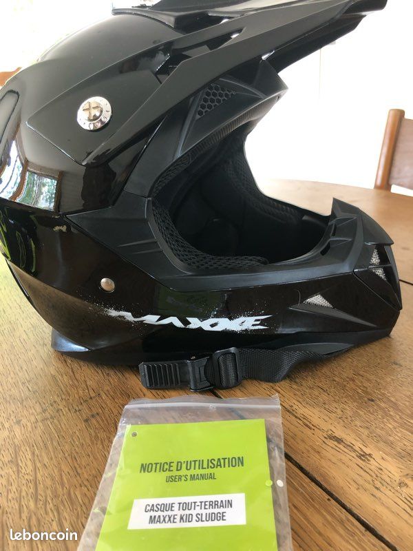 Casque MAXXE KID Tout terrain + Protège tibia (image 1)