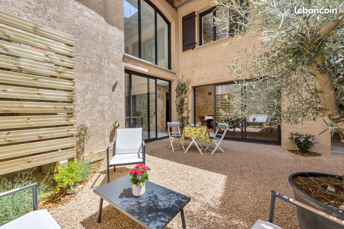 Maison 5 pièces 157 m² · à Val d'Oingt · 157 m² · 430 000 €