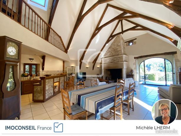 Propriété 12 pièces 298 m²