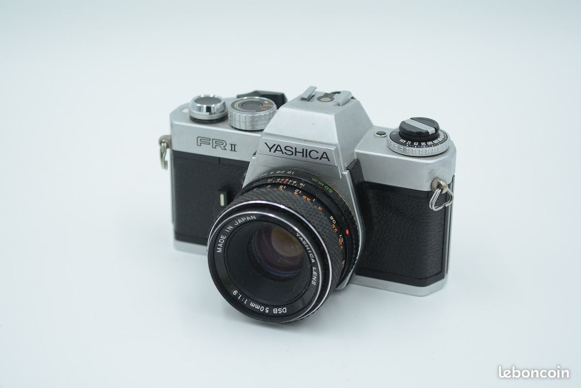 Yashica FRII (image 1)