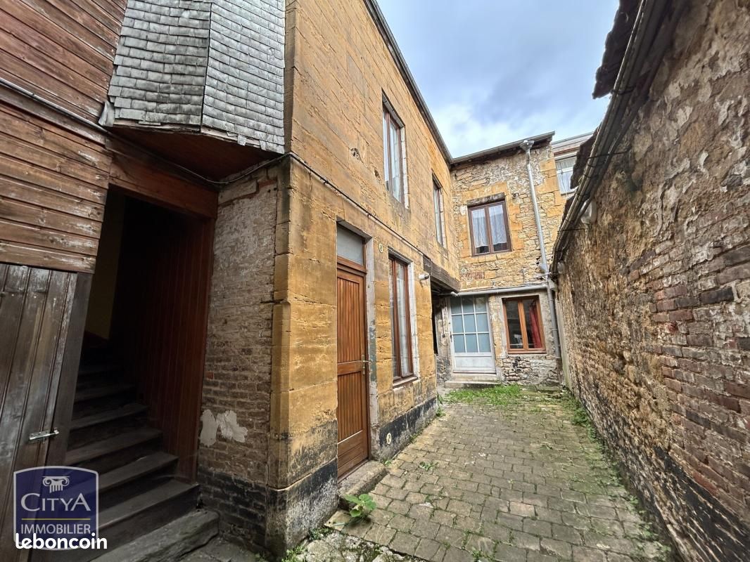 Immeuble 230 m² · à Charleville-Mézières · 230 m² · 178 000 €