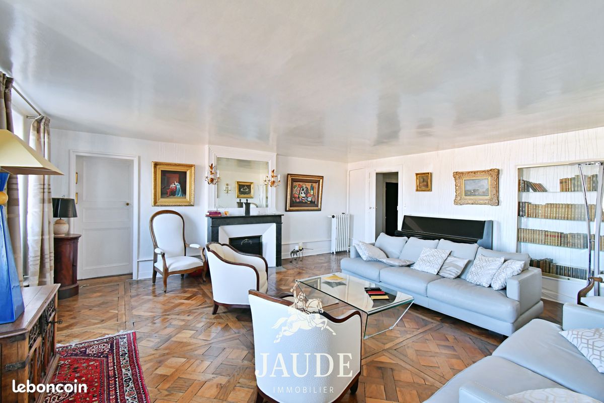 Appartement 6 pièces 208 m² · à Clermont-Ferrand · 208 m² · 365 000 €