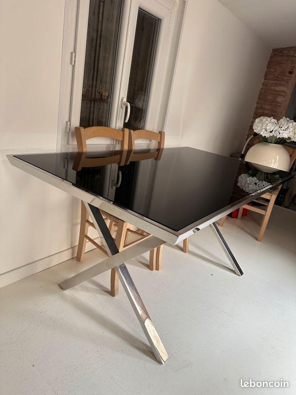 Table ou bureau (image 1)