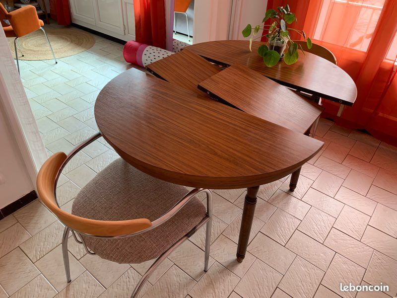 Table ronde extensible - 4 à 6 personnes (image 1)