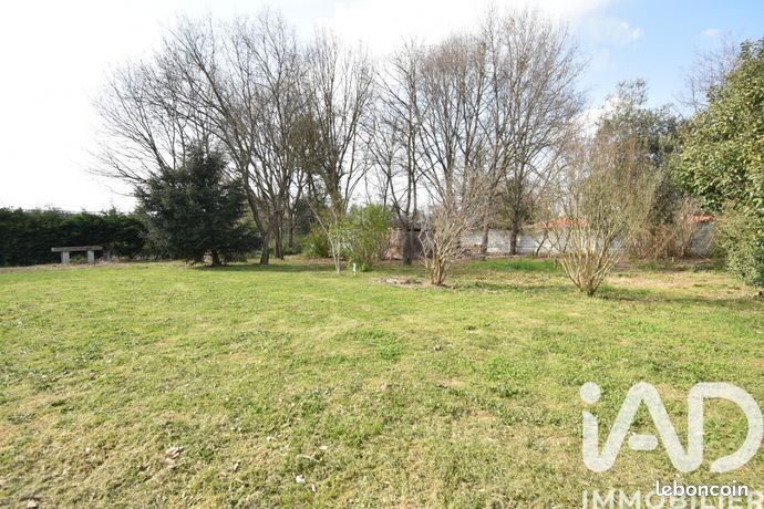 Terrain 1000 m² Labastide-Clermont