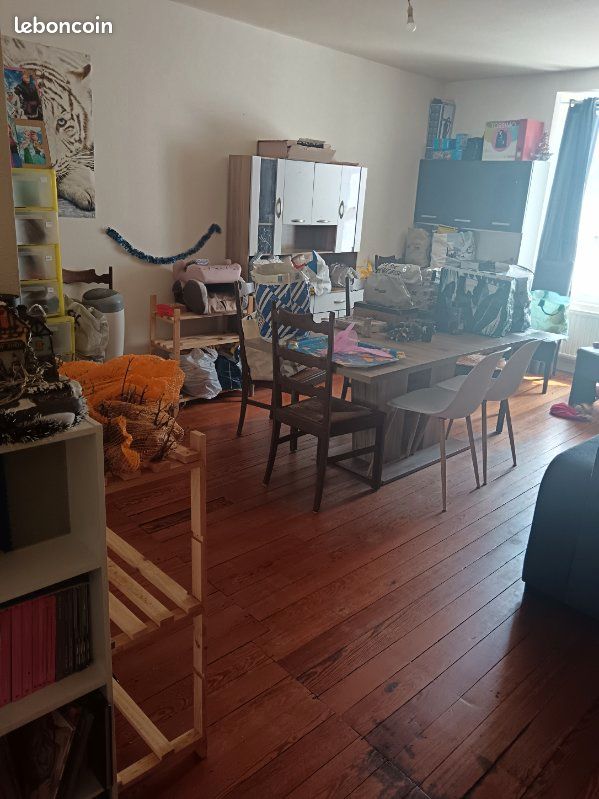 Appartement 4 pièces 84 m² · à Gray · 84 m² · 625 €