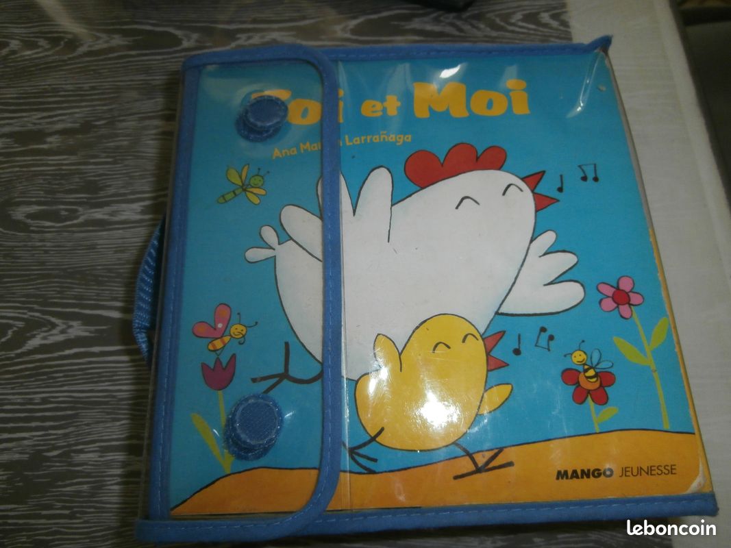 Un coffret avec 9 cubes puzzle & 1 livre "Toi et Moi" (image 2)