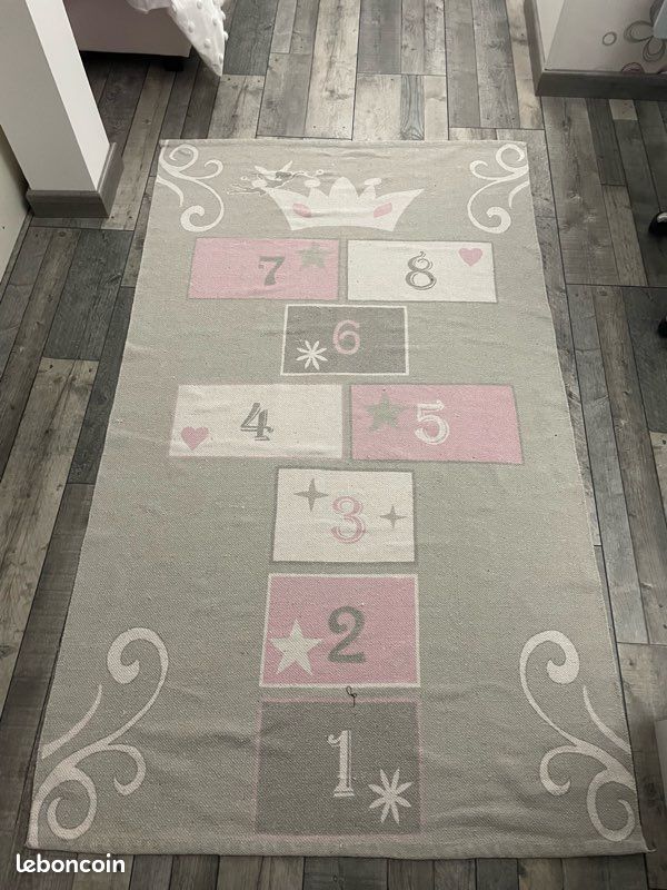 Tapis marelle (image 1)