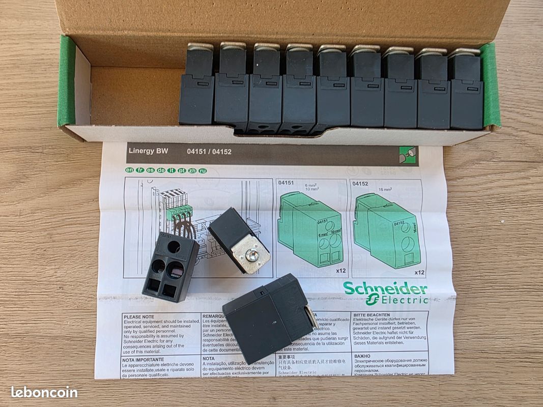 SCHNEIDER ELECTRIC
Linergy BW - 12 bornes 6 à 10mm² pour jeu de barres (Powerclip)
REF : 04151 (image 1)