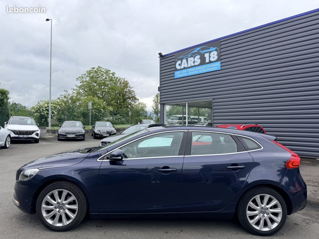 Volvo v40 ii t3 150 momentum 2013 (image 4)