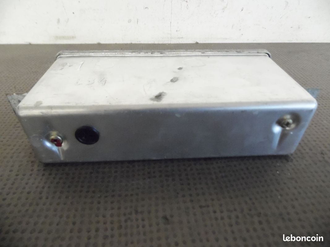 Calculateur ABS 34521158958 BMW M5 E34 (image 4)