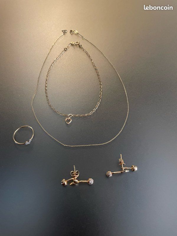 Collier bracelet boucles d'oreille et bague en plaqué or (image 1)
