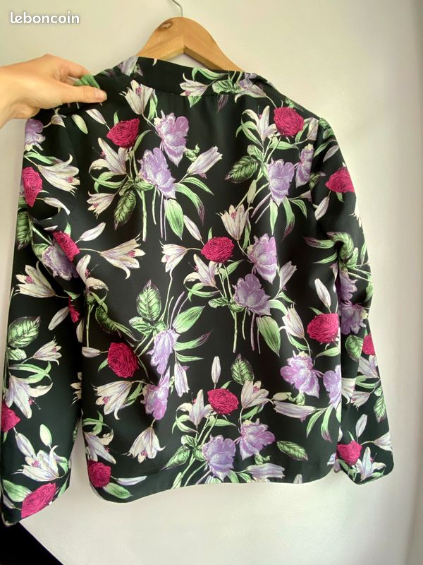 Veste légère fleurie Asos taille XS (image 3)