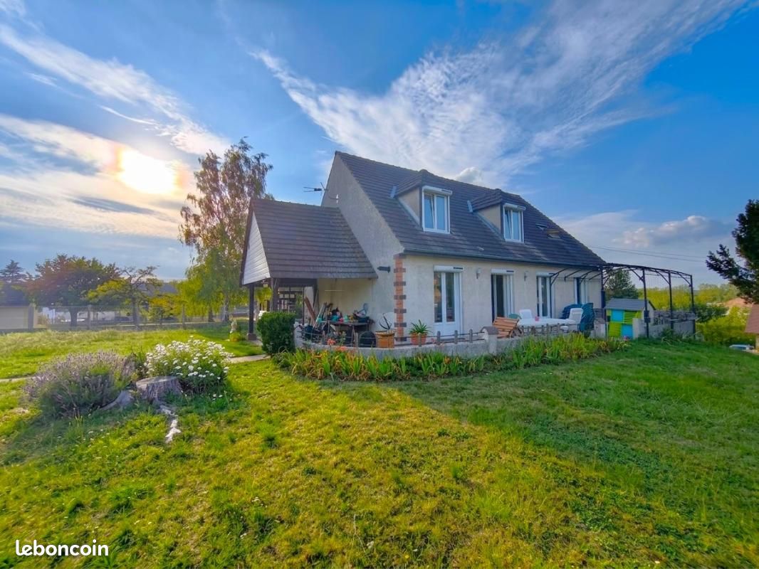 Maison 6 pièces 126 m² · à Sérifontaine · 126 m² · 260 000 €