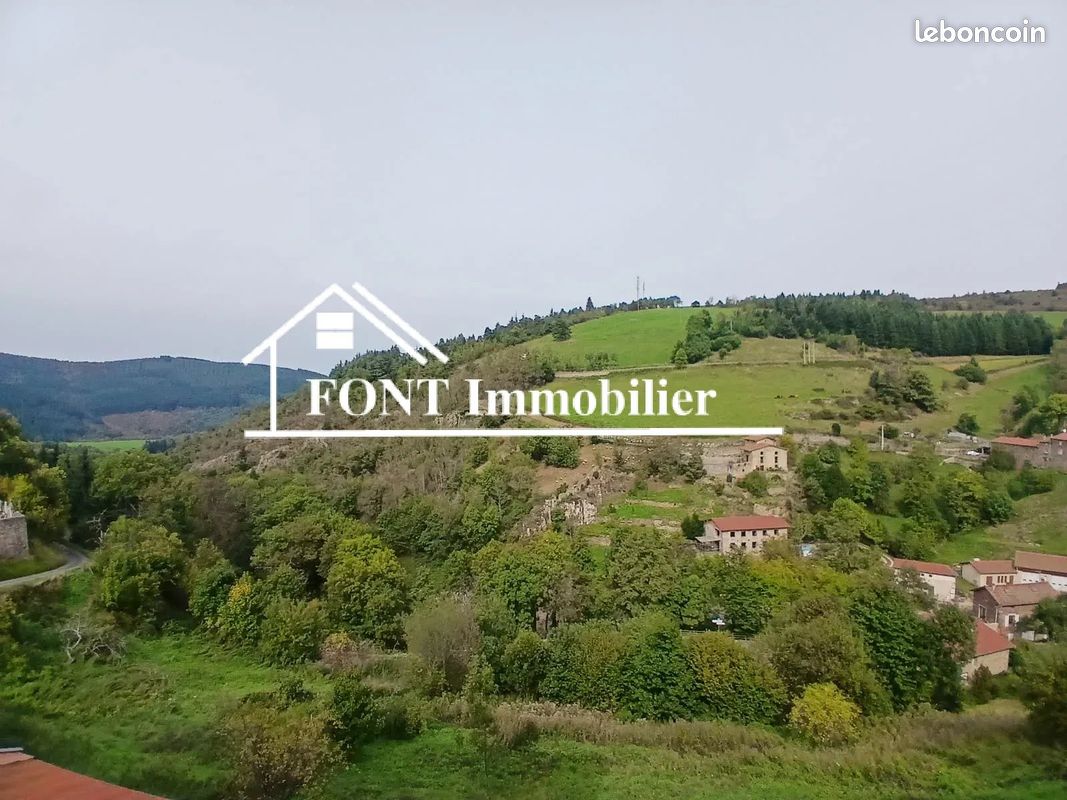 Appartement 89 m² · à Doizieux · 89 m² · 79 000 €