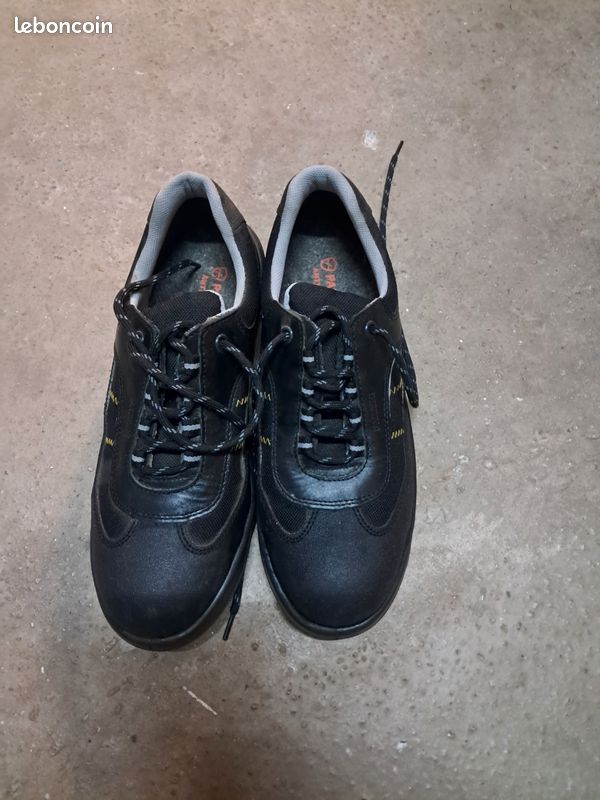 Chaussure de sécurité (image 1)
