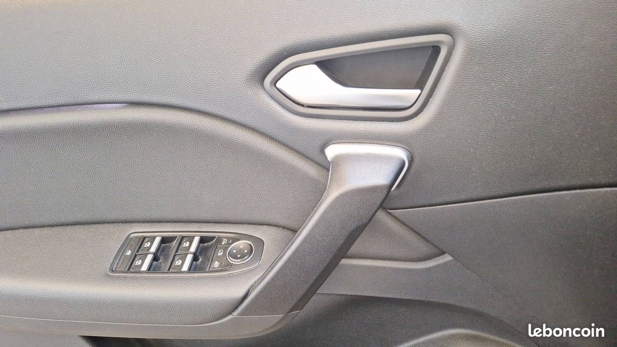 Renault captur tce 100 gpl intens (image 17)