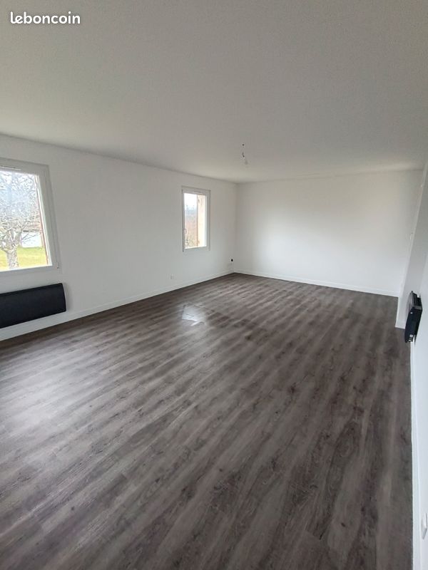 Maison 4 pièces 100 m² · à Marcillac-Saint-Quentin · 100 m² · 1 025 €/mois