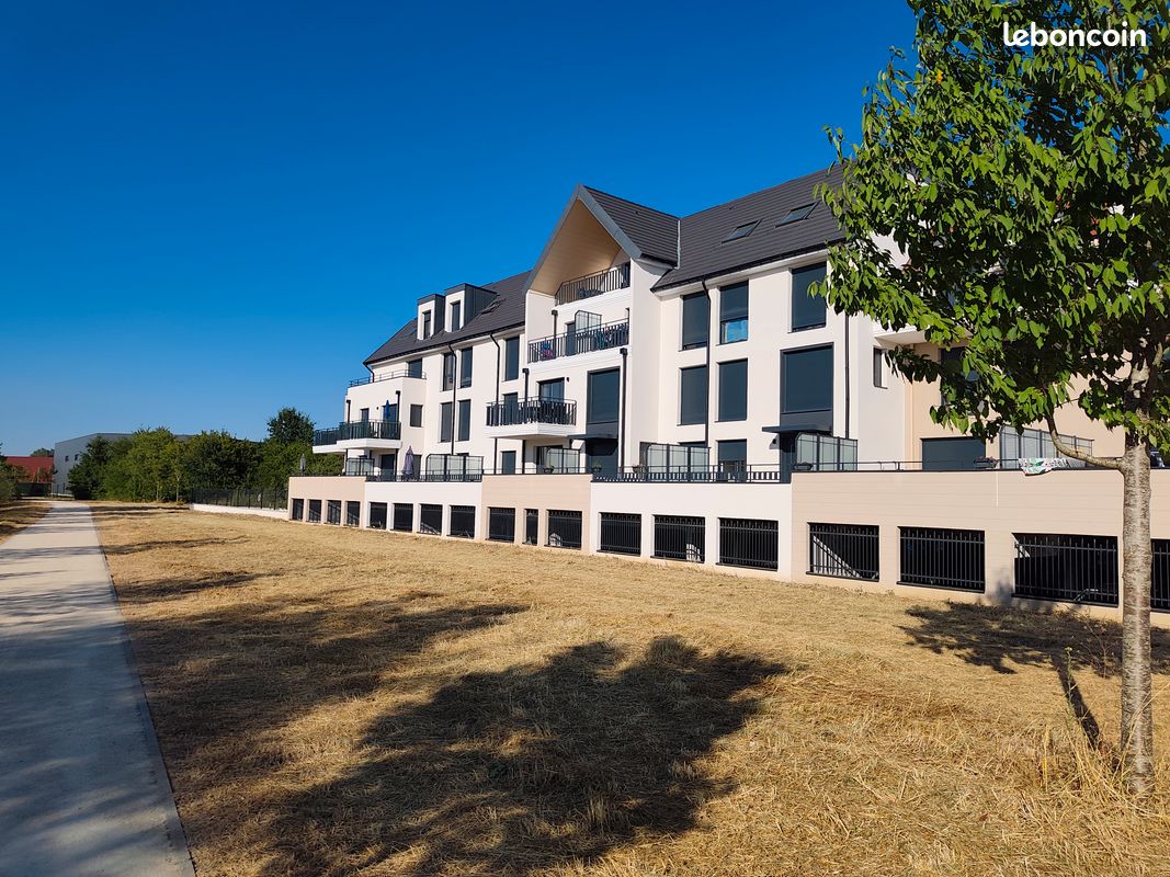 Appartement 3 pièces 58 m² · à Saint-Pierre-du-Perray · 58 m² · 1 020 €